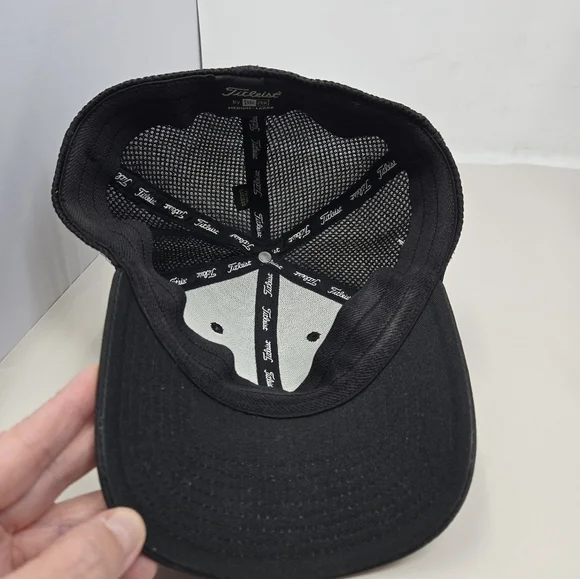 Titleist FJ Pro V1 Black Golfing Casual Hat Sz Med To Large White Lettering Mesh - Picture 6 of 9
